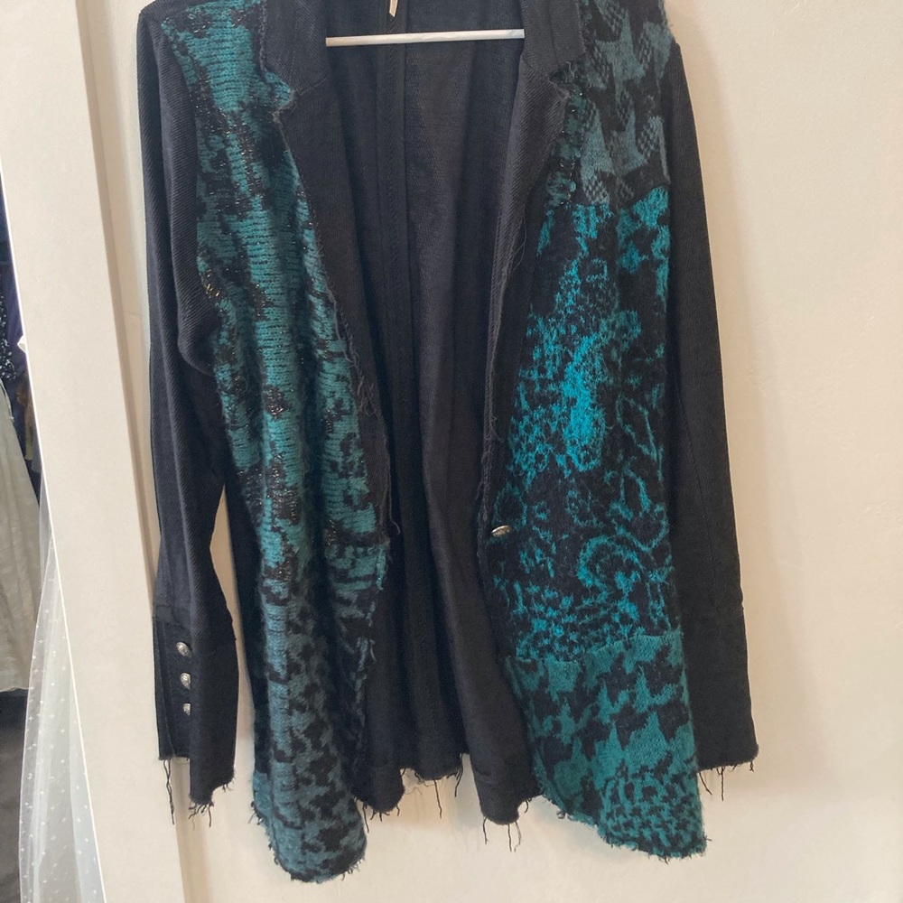 Free people frayed hem sweater blazer L